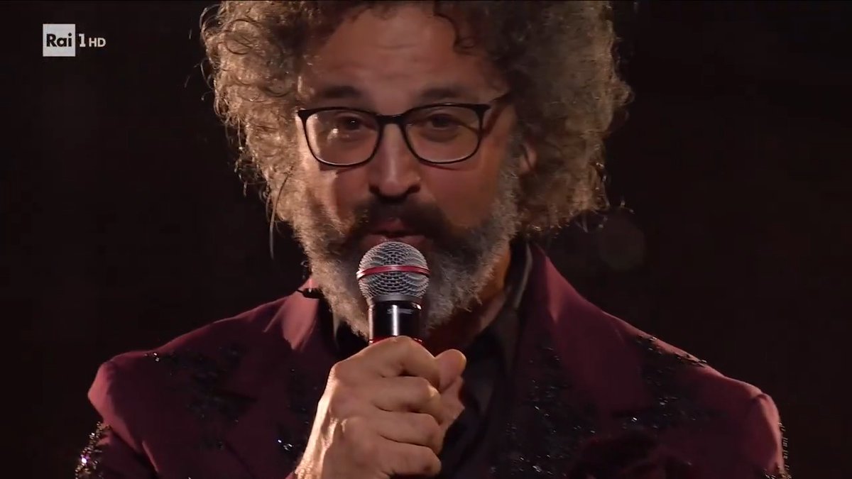 🎤 Simone Cristicchi 🎧 Quando sarai piccola L’esibizione integrale è su RaiPlay In audio su RaiPlay Sound #Sanremo2025