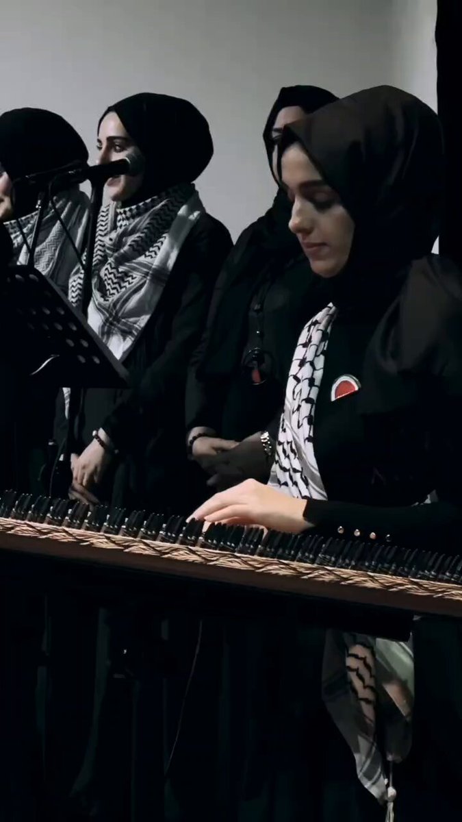 𝐆𝐚𝐳𝐳𝐞, 𝐆𝐚𝐳𝐳𝐞𝐥𝐢𝐥𝐞𝐫𝐢𝐧𝐝𝐢𝐫. Yaşasın Özgür Filistin 🍉🇵🇸✌🏻 #GazzeSatılıkDeğil
