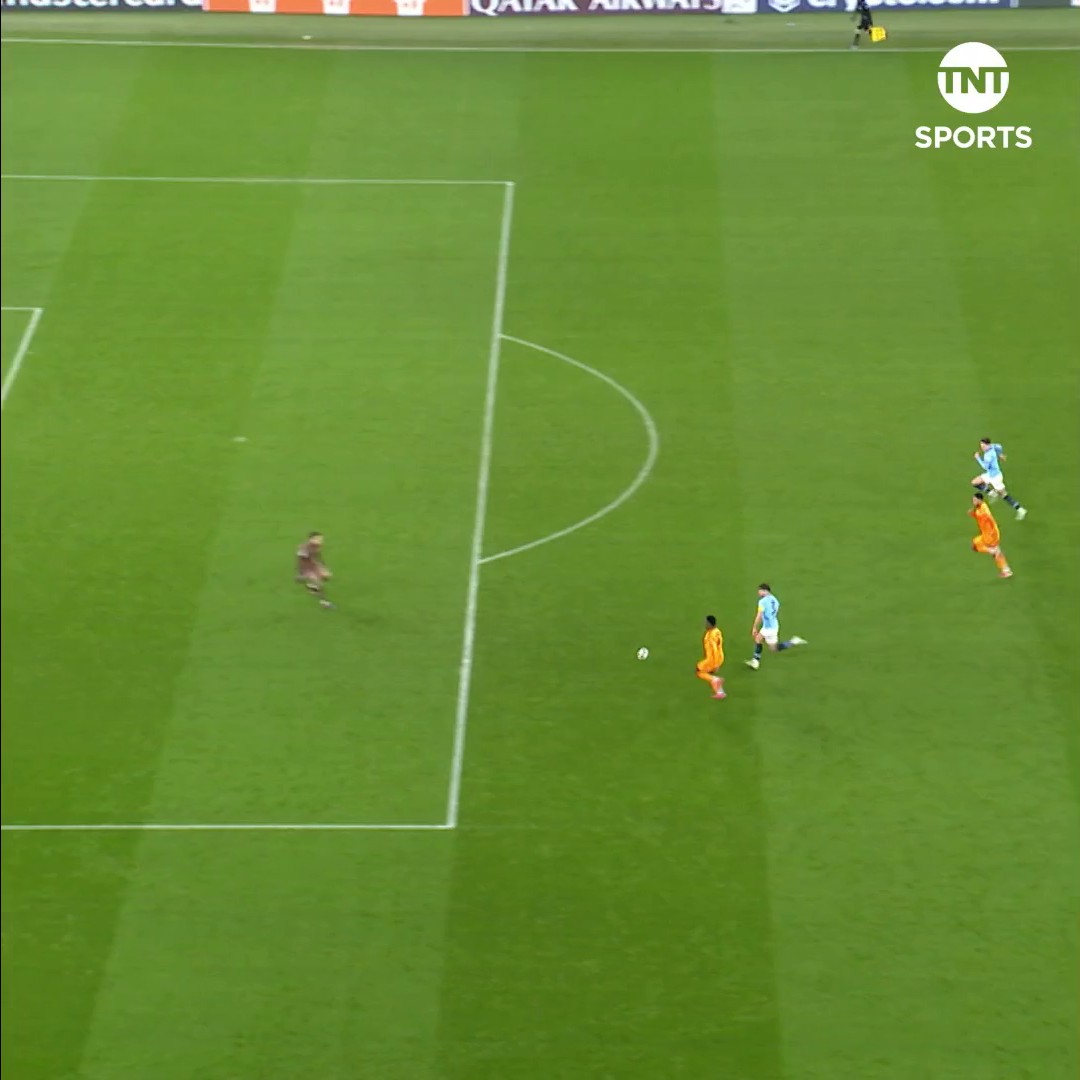 Jude Bellingham wins it in stoppage time for Real Madrid 😳 Clutch once again 🥶 📺 TNT Sports &amp; discovery+ UK