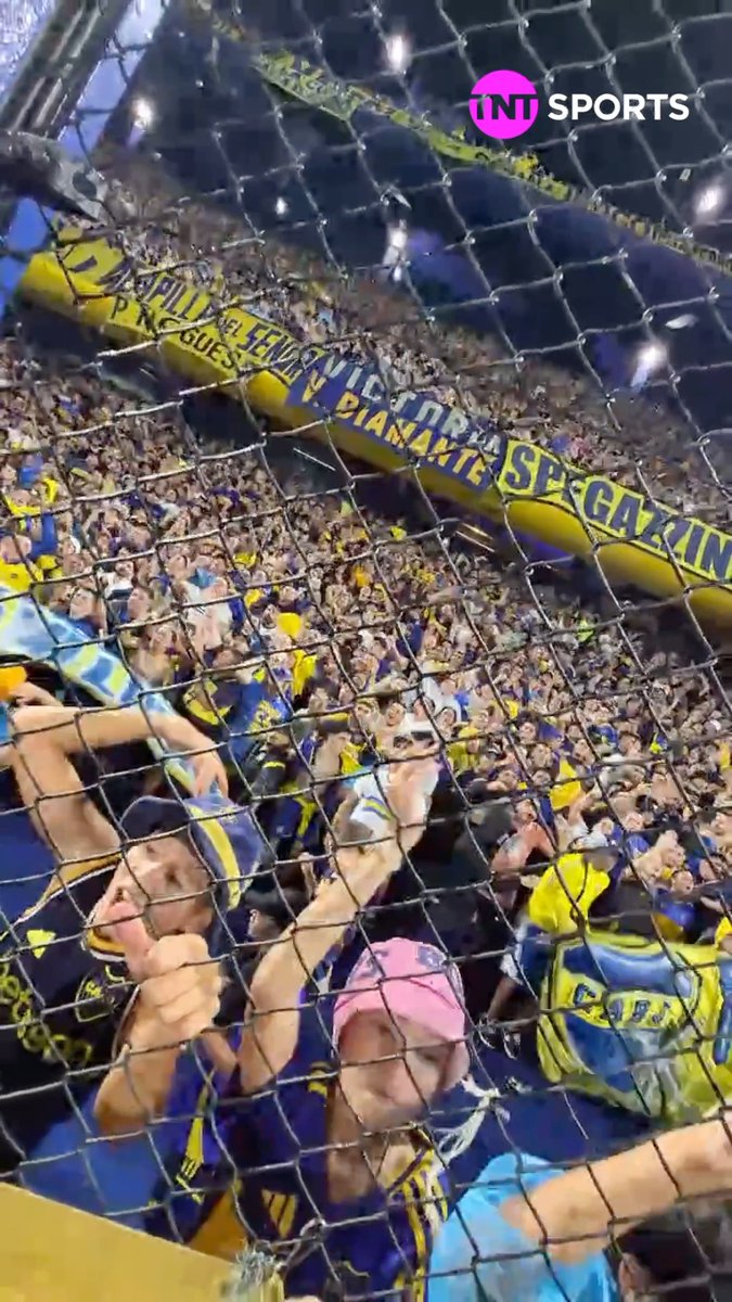 🏟️La LOCURA en #LaBombonera tras el gol de #Merentiel.