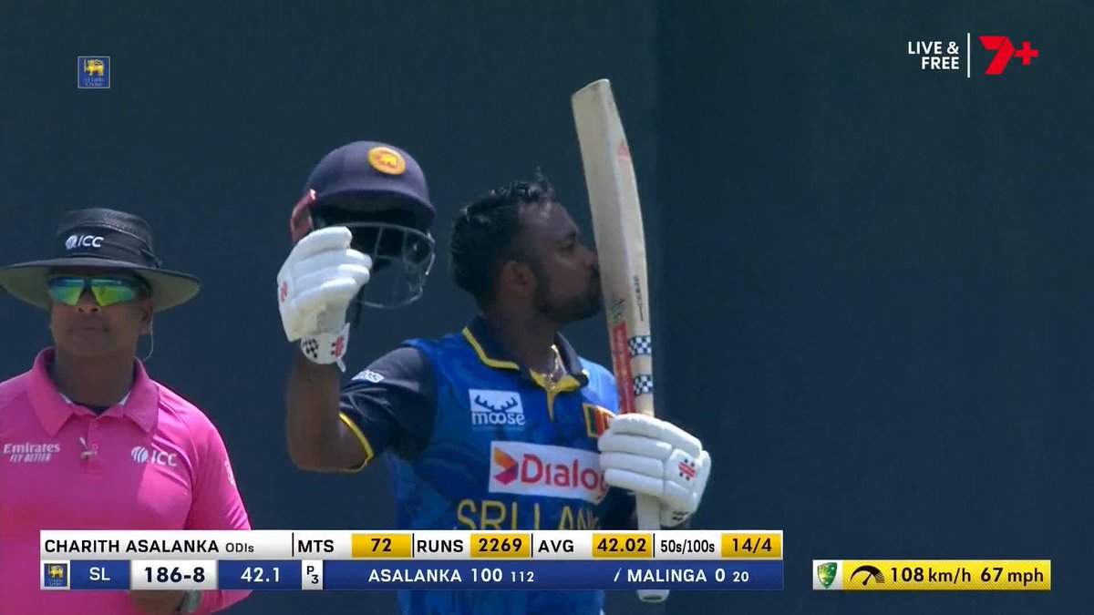 A century for Charith Asalanka! The captain carries his team with a super innings 🫡 #SLvAUS