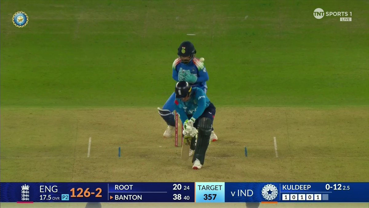 Tom Banton with the faintest of edges 😱 England are still battling... 📺 Watch #INDvENG on TNT Sports & discovery+ UK