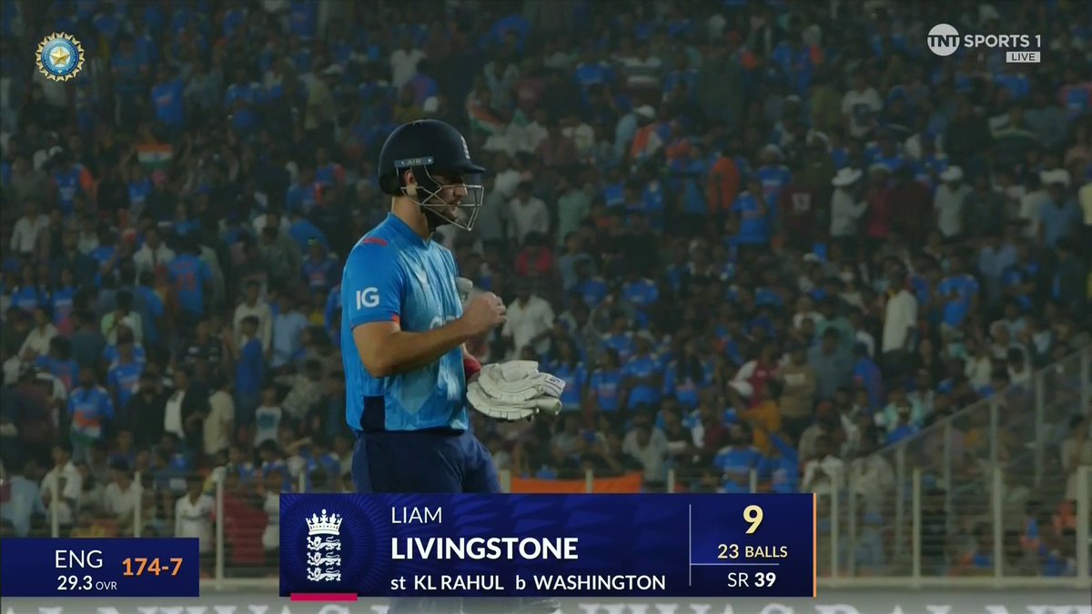 Livingstone is gone! The writing is on the wall for England at 1️⃣7️⃣4️⃣-7️⃣… 📺 Watch #INDvENG on TNT Sports & discovery+ UK