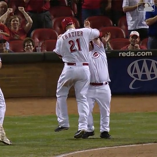 One of the most heartwarming moments in baseball. Happy birthday, Todd Frazier‼️