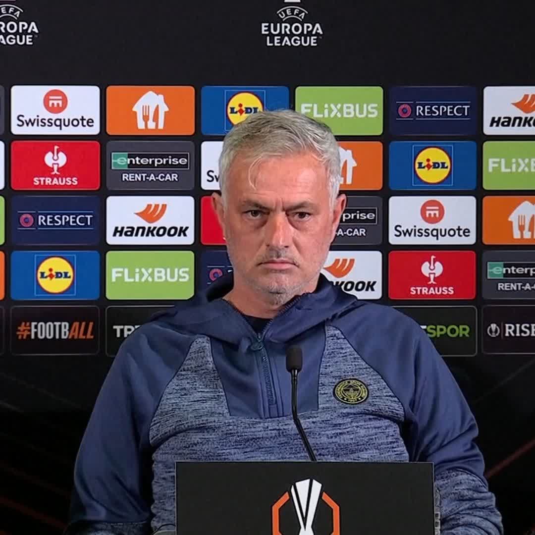 "Icardi is a goat, I refuse to comment on goats" 🐐 Fenerbahce boss Jose Mourinho responds to Galatasaray's Mauro Icardi who called him "the crying one" 👀