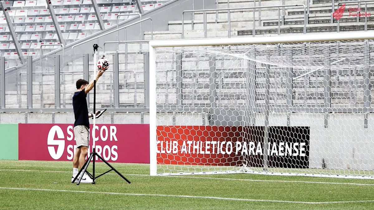 ✔️ O gramado sintético da @LiggaArena foi novamente referendado pela FIFA. A entidade concedeu o certificado FIFA QUALITY PRO, o mais alto nível de certificação da instituição. Os testes de qualidade para certificação do gramado são realizados por laboratório especializado, homologado pela FIFA. A certificação é realizada anualmente. Saiba mais: #Athletico #LiggaArena