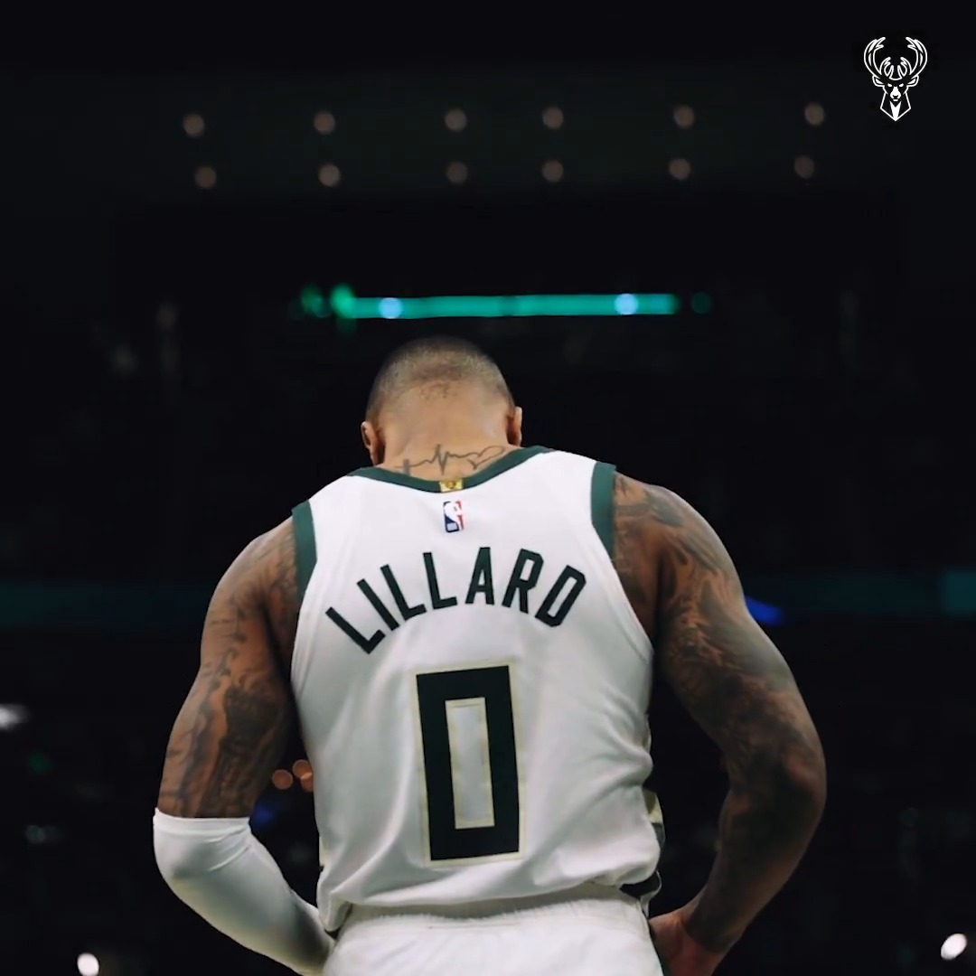 Lillard's been lights out the last two games. ⌚️ x /// 🔥 81 PTS 🔥 15 AST 🔥 12 REB 🔥 11 3PM 🔥 55% FG