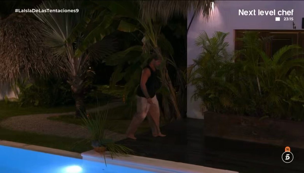 *Llega Tadeo empapao de agua y arena* Montoya: “me suena el outfit” JAJAJAJAJAJAJAJJAJAJAJAJAJAJA #LaIslaDeLasTentaciones9