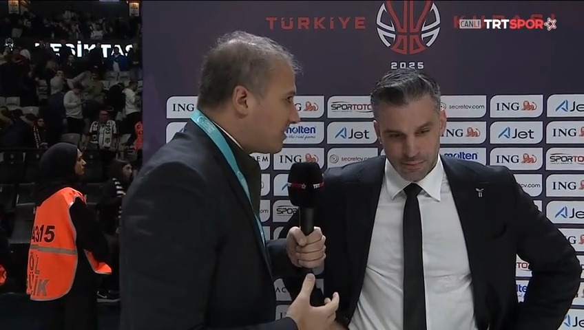 "14 sayıdan geldik. Bizim için taraftarımız önünde çok büyük bir galibiyet." Dusan Alimpijevic