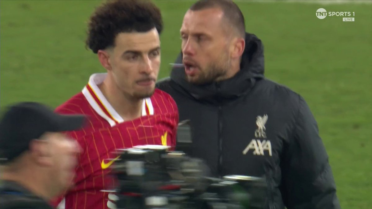 Tensions flare at full-time between Liverpool and Everton 😳 Confrontation between both sides sparks multiple red cards... 📺 TNT Sports &amp; discovery+ UK