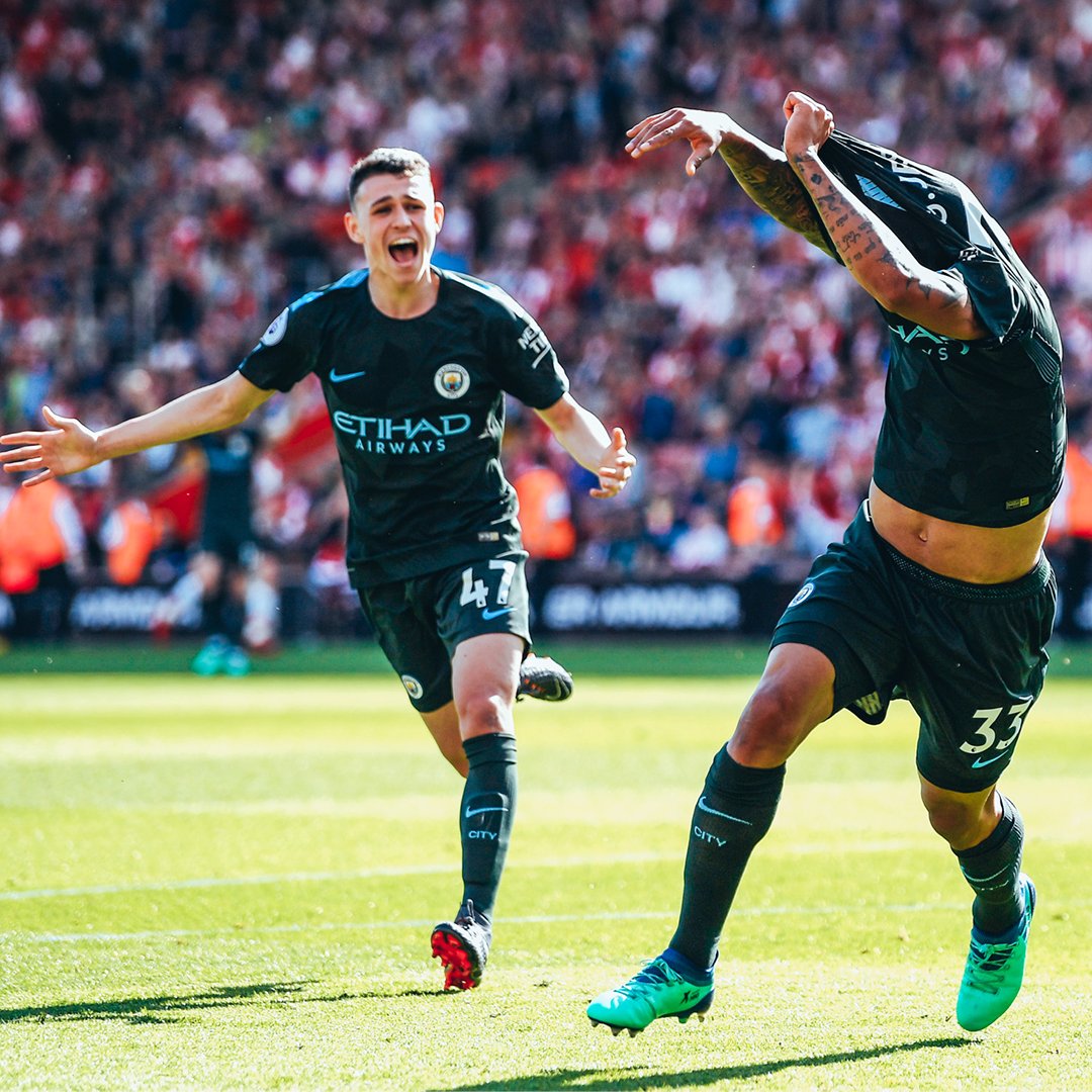 #ManCity, the 𝗼𝗻𝗹𝘆 top flight team in English football history to finish a season with 100 points! 💯