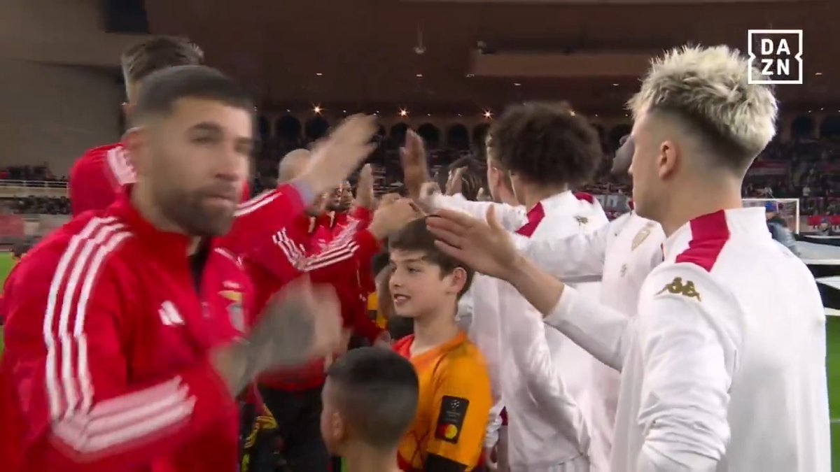 Tal como aconteceu no jogo da League Phase, Trubin voltou a não cumprimentar Golovin 😬 #DAZNChampions