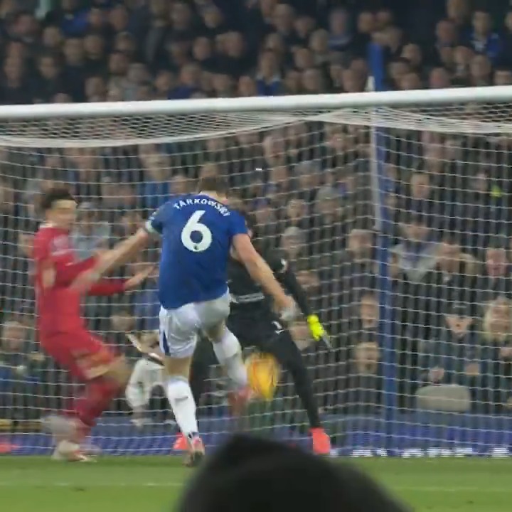 A thunderbolt from Tarkowski! 🚀 #EVELIV highlights are out now ⤵️