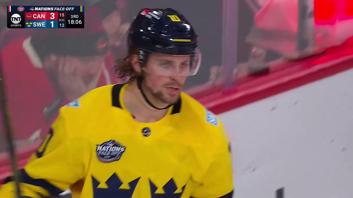 Juuuuuuuuuice 🧃 Adrian Kempe brings Sweden within one! #4Nations 🇺🇸: NHLonTNT &amp; @SportsonMax ➡️ 🇨🇦: Sportsnet or stream on Sportsnet+ ➡️