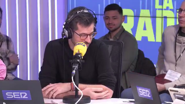 Que no nos falte nunca Feliz día de la radio 📻