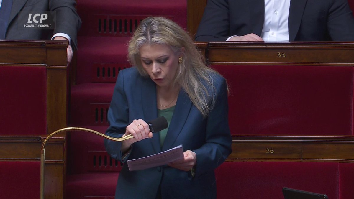 Excuse de minorité : "M. Mélenchon propose que le droit de vote soit abaissé à 16 ans. On ne peut pas dire qu'ils peuvent conduire des scooters, voter, et ne pas être en capacité de vouloir comprendre leurs actes et en répondre pénalement", pointe Sylvie Josserand (RN). #DirectAN