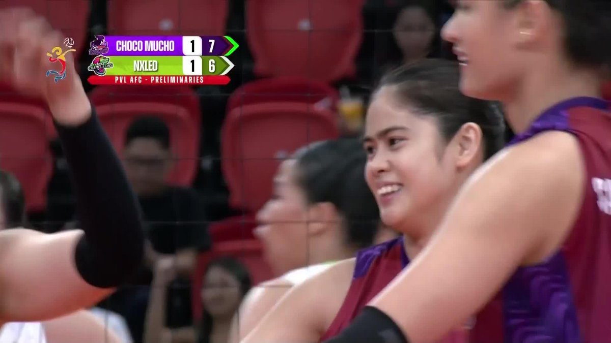 THE GREAT WALL OF BOSS D 🙌 Deanna Wong rejects the Nxled Chameleons with a killer block for the Choco Mucho Flying Titans during the third set of their 2024-25 PVL All-Filipino Conference matchup! #OneSports #PVL2025 #TheHeartOfVolleyball