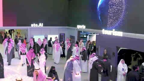 على هامش مؤتمر #ليب25، قدمت مجموعة stc العديد من الحلول الرقمية التي تساهم في تمكين القطاع السياحي