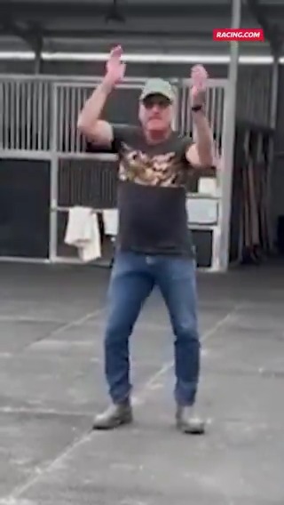 Dance like nobody is watching... 🕺🏻 Trainer Bill Papazaharoudakis is ready for the weekend to begin 😎 🎥 via Mel Reeve