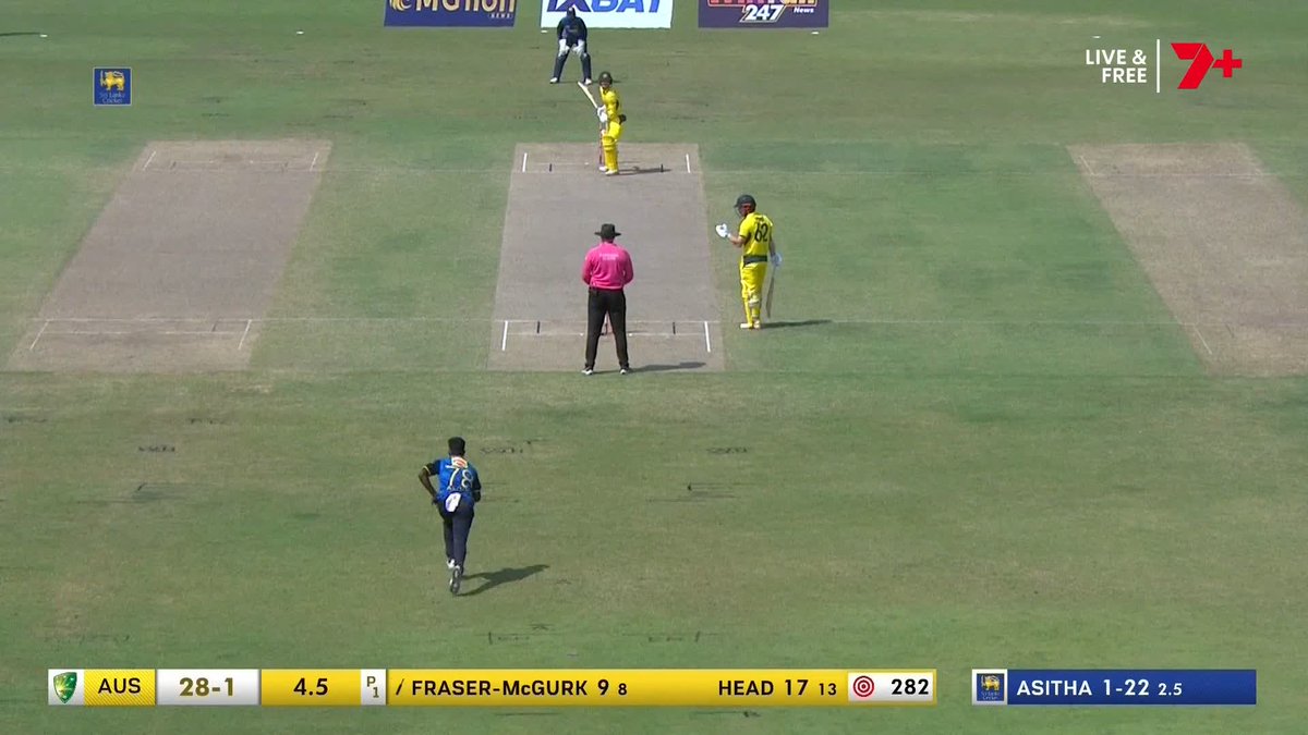 The slower ball gets Jake Fraser-McGurk who departs for 9. #SLvAUS