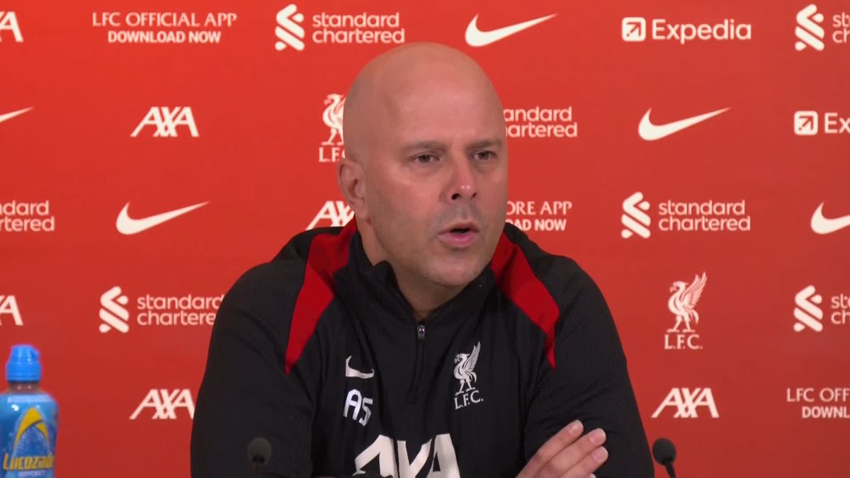 "If I could go back I would have loved to do it differently. I'll hope to do it differently next time as well" 💬 Arne Slot reacts to receiving a red card in Liverpool's draw with Everton 🔵