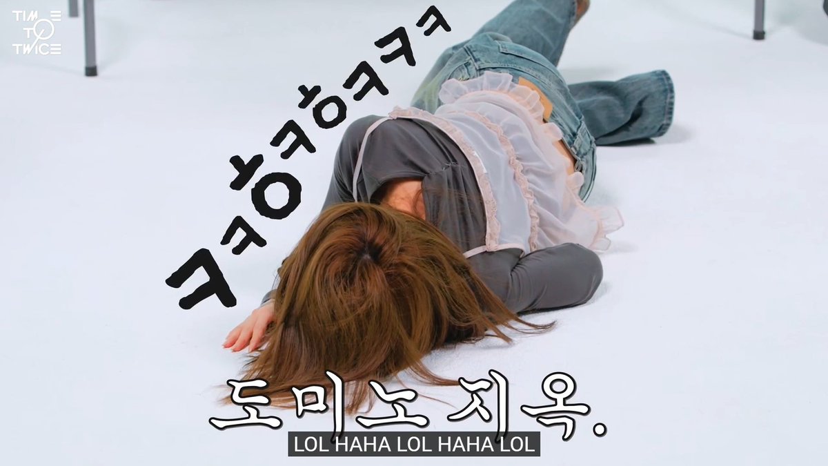 SAMOTZU ARE ALWAYS SO FUNNY TOGETHER, SANA ON THE FLOOR LAUGHING AND KICKING. PLEASE NEVER SEPARATE THIS TEAM 😭😭