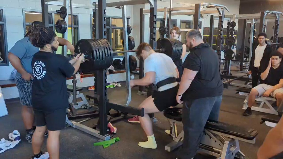 675 for 5 Box squats Jesse Harr