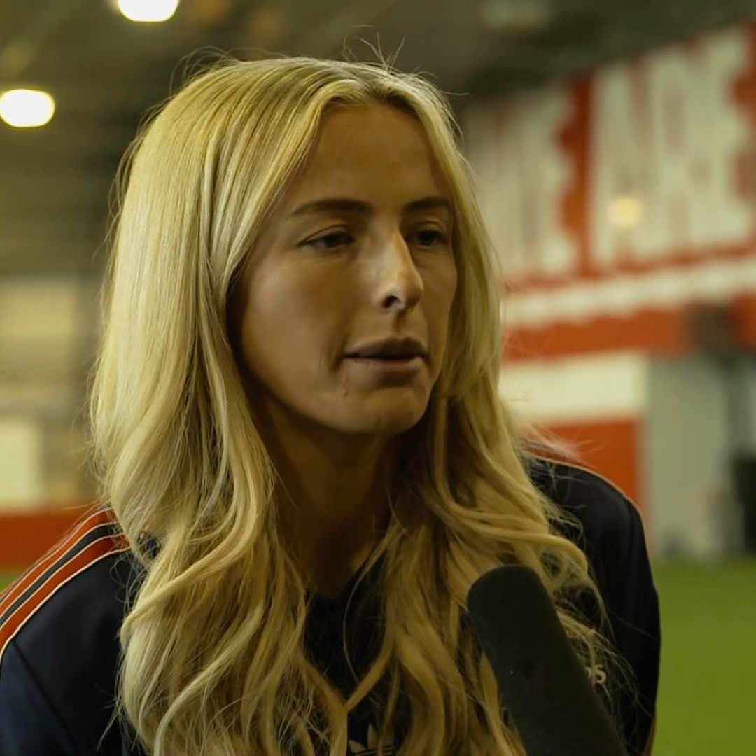 "It was a difficult time for me and my family. The next 6 months is just to get myself back into playing football" Chloe Kelly reflects on her move from Manchester City and shares her excitement for the new journey ahead at Arsenal ❤️