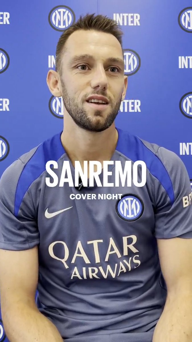 “The scientist” by Inter De Vrij on the microphone 🎤 #ForzaInter #Sanremo2025