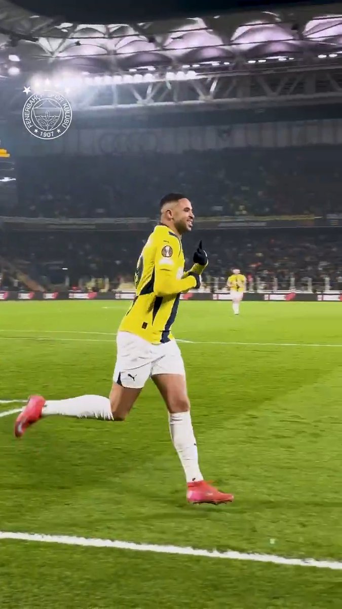 Penaltı noktasından kafayla, Youssef En-Nesyri!