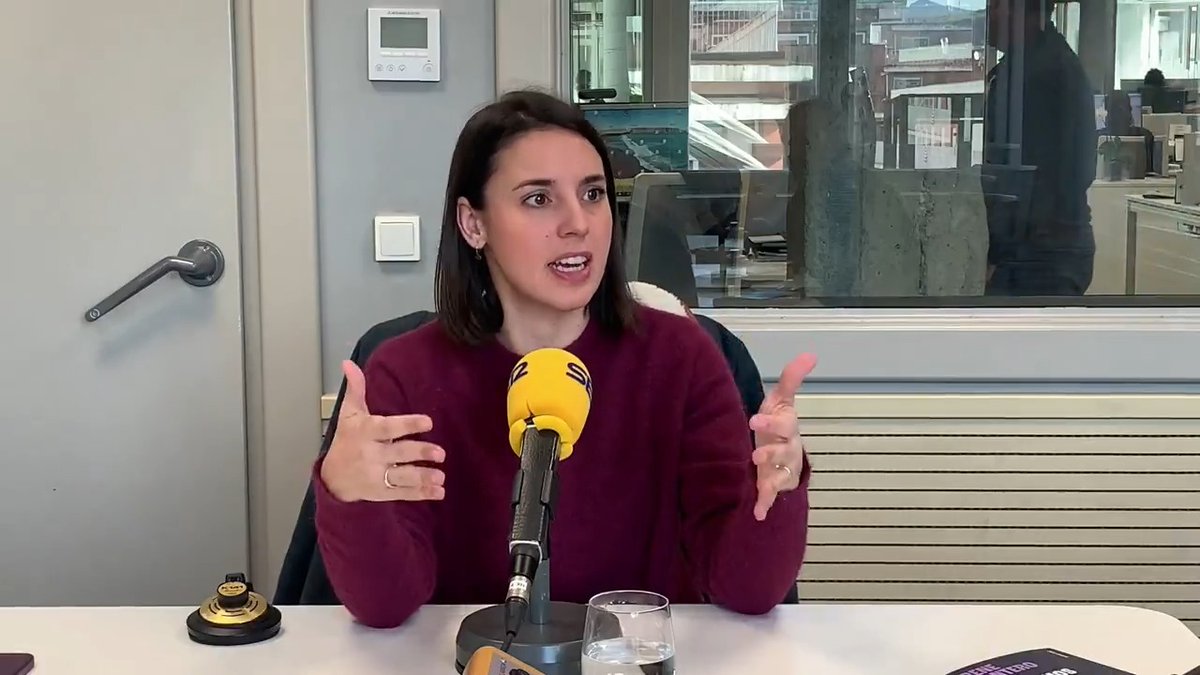 La memoria que recojo en 'Algo habramos hecho' es necesaria para seguir avanzando en derechos en el futuro. La izquierda y las feministas tenemos que estar muy orgullosas de defender los servicios públicos y vidas libres de violencias machistas. 🎥 Irene Montero en Cadena SER Euskadi