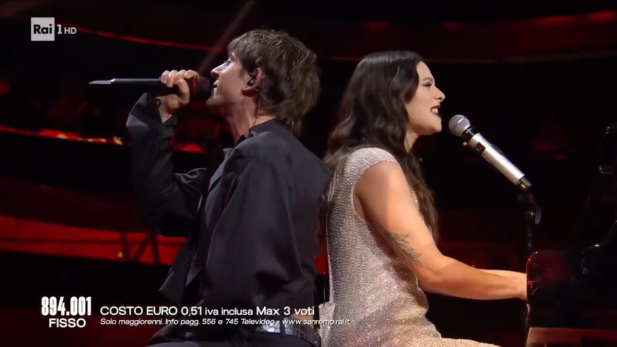 🎵 Francesca Michielin e Rkomi cantano “La nuova stella di Broadway” a #Sanremo2025 L'esibizione integrale è su RaiPlay In audio su RaiPlay Sound