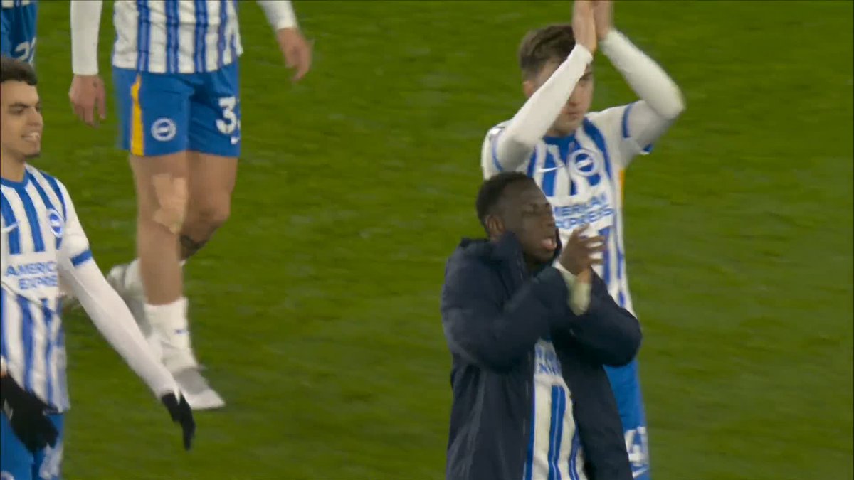 "It was dominant from Brighton" 💨 Gary Neville is impressed with Brighton's play after their victory against Chelsea.