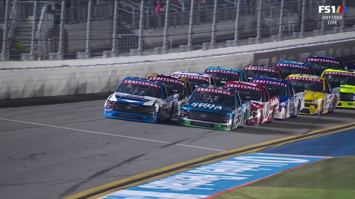 GREEN! Let's go Truck Series racing at Daytona!