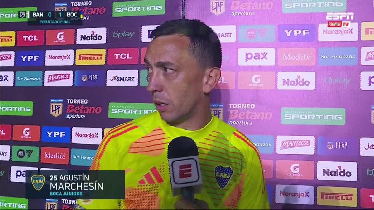 Sí amarías al club que te dio todo, hace rato que estarías acá. No quieras arreglar tu cagada. Lo más importante es la palabra y vos defraudaste a todo el pueblo granate. la gente te lo va hacer sentir cuando vengas. Agustin F. Marchesin