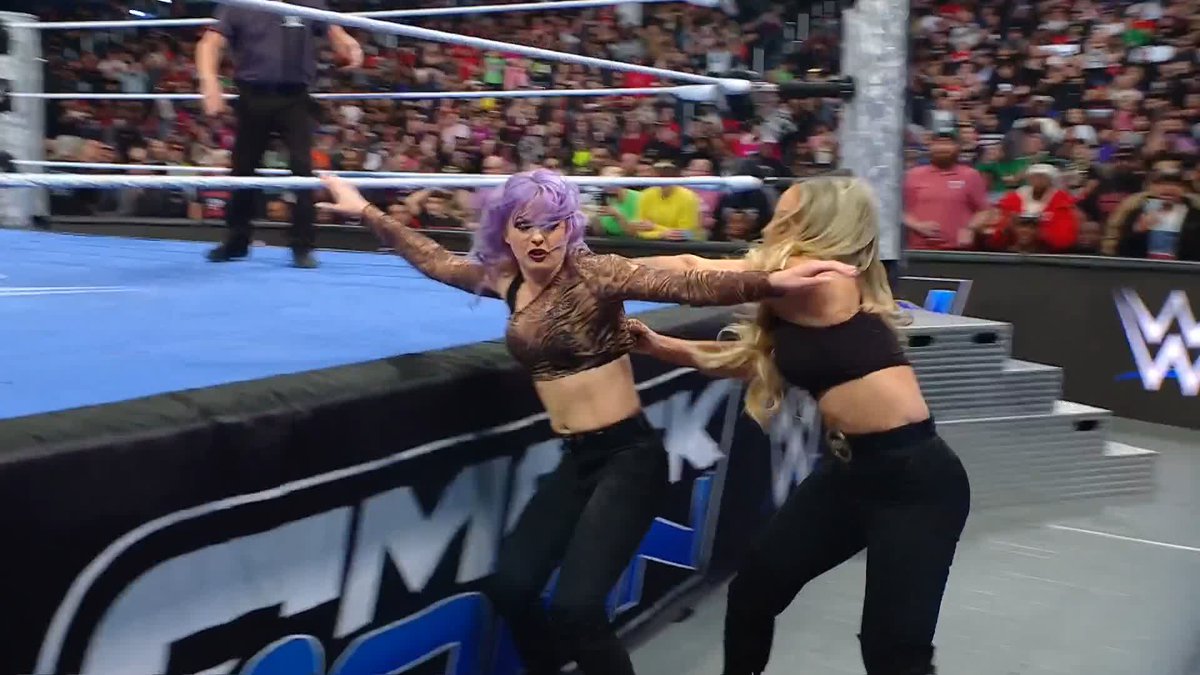 NO WAY! Trish Stratus just tried to save Tiffany Stratton from Nia Jax 😱 #SmackDown