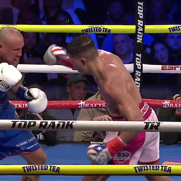 The bodyshot seals the deal 😳
