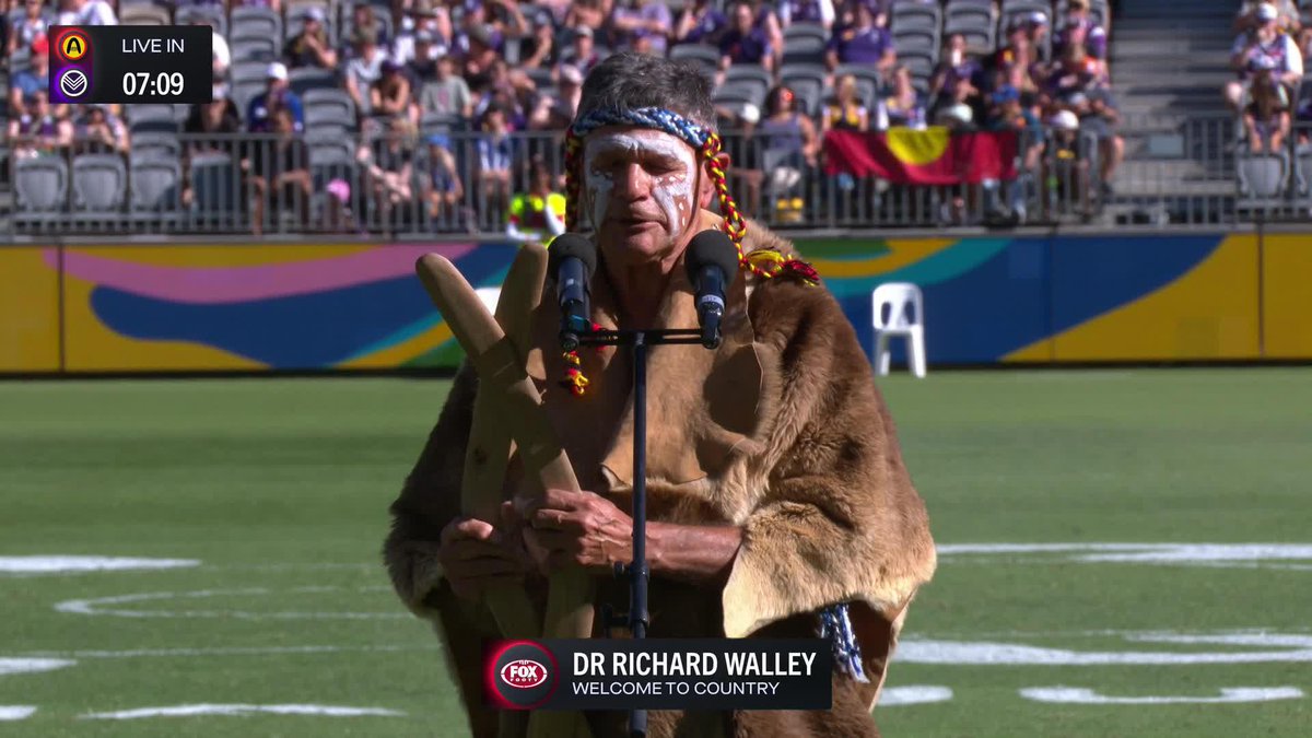 📍 Whadjuk Dr Richard Walley performs the Welcome to Country.