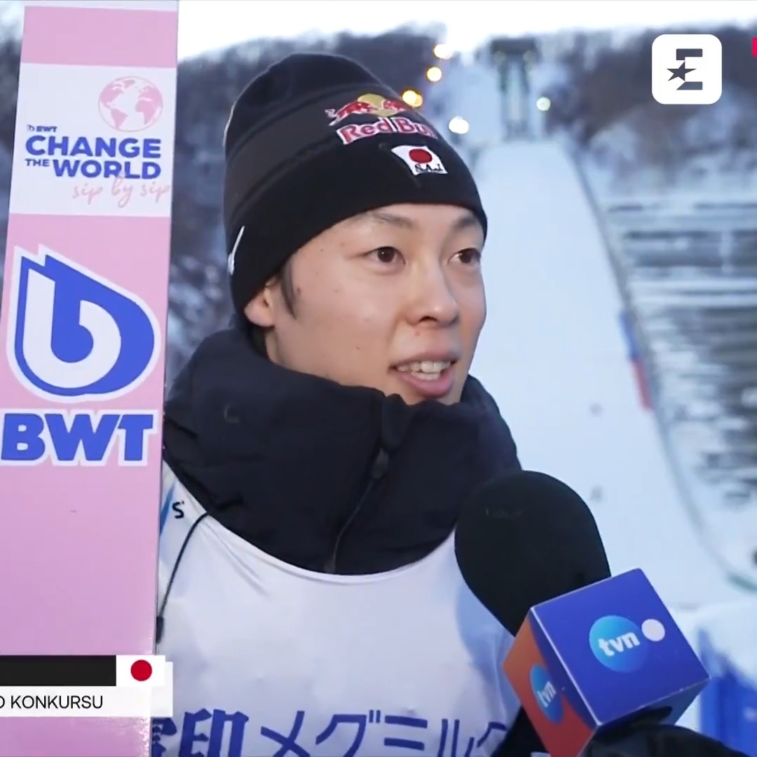To nie żart ani tym bardziej głos podłożony przez AI 🙊🔊 Ryoyu Kobayashi po zwycięstwie na Okurayamie udzielił wywiadu po… ANGIELSKU 😮 Dziś wszystko mu wychodziło 🗣 🔥 #skijumpingfamily #Sapporo
