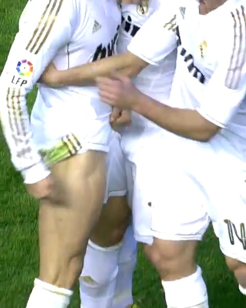 💥🦵 ¡La pierna derecha de Cristiano Ronaldo era 𝑫𝑬 𝑶𝑻𝑹𝑶 𝑷𝑳𝑨𝑵𝑬𝑻𝑨! #OsasunaRealMadrid | #LALIGAEASPORTS