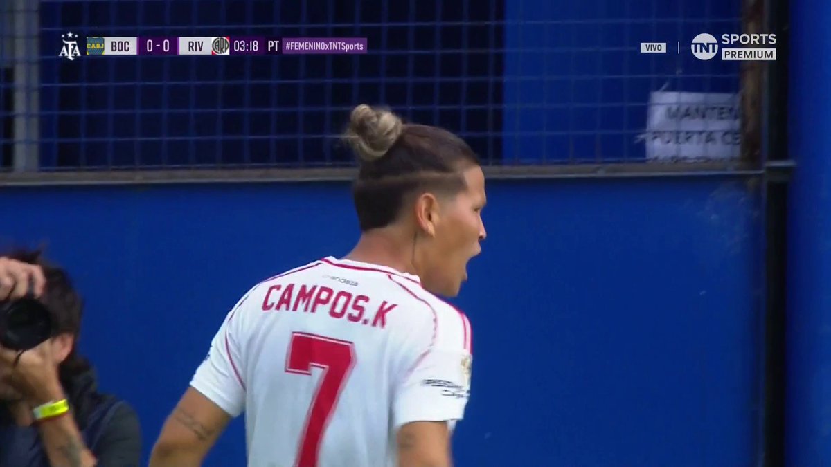 Presión alta de las Millonarias y espectacular definición de Kimberlyn Campos ante la salida de la arquera de Boca para el primero de River. 💥⚽