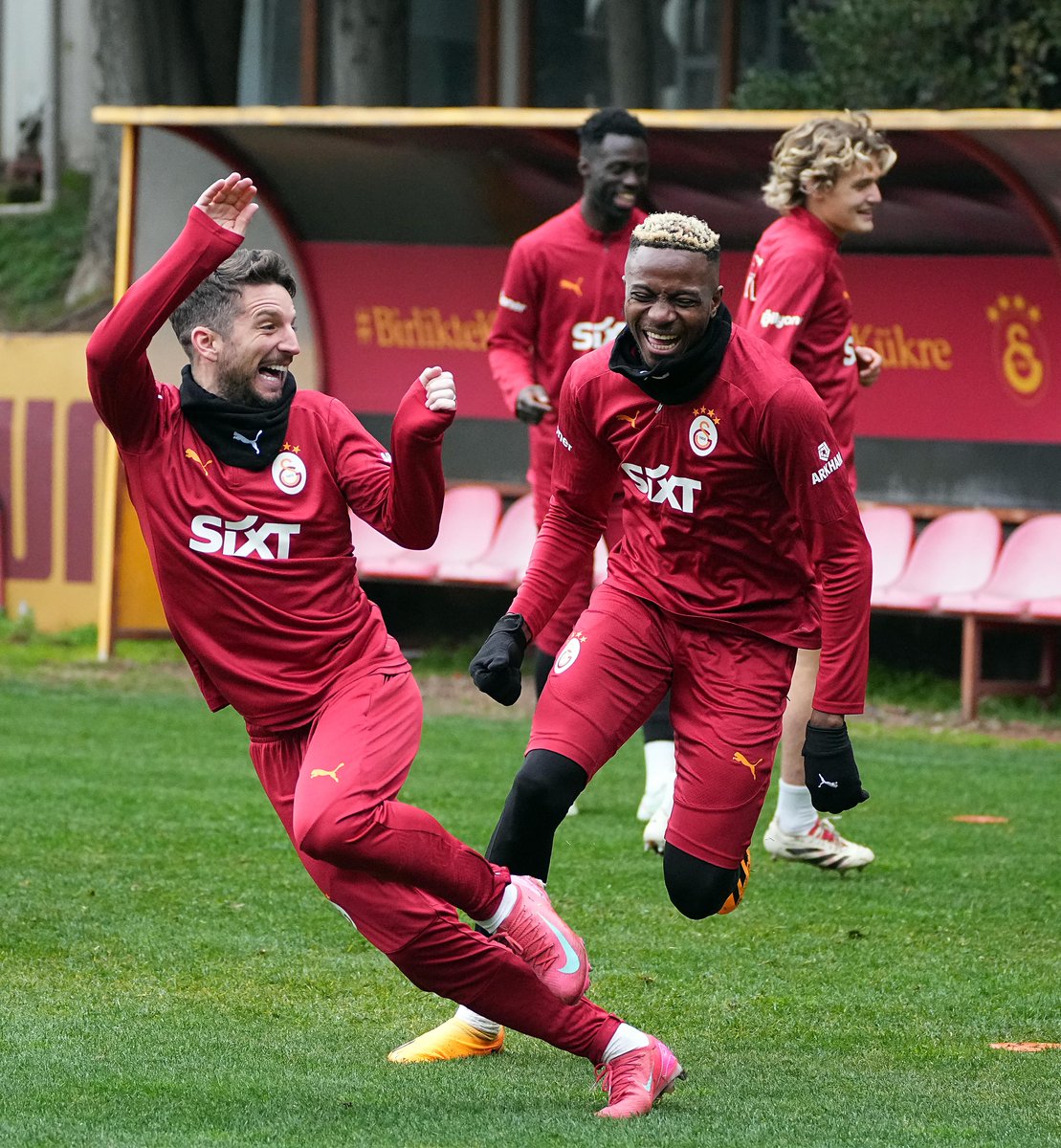 🎥 Aslanlarımızın bugünkü antrenmanından görüntüler! 🦁 🔜 #RİZvGS