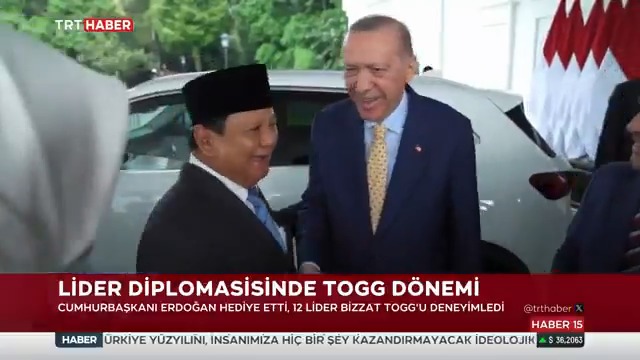 Togg, dünya pazarına açılmadan en fazla lider tarafından kullanılan elektrikli otomobil oldu. Avrupa, Asya ve Orta Doğu’dan 12 muhatabına milli otomobili hediye eden Cumhurbaşkanı Erdoğan, Togg'un dünya pazarında tanıtımına katkı sundu.