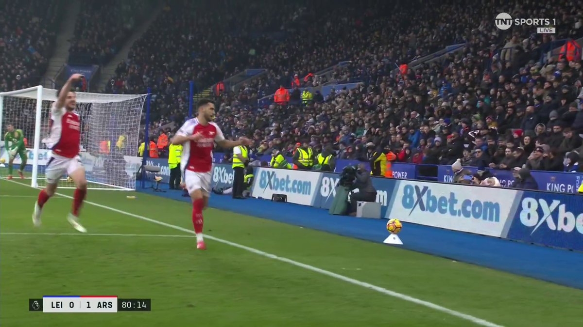 ARSENAL FIND THE OPENER! Mikel Merino heads home a brilliant cross from Ethan Nwaneri 🎯 📺 TNT Sports & discovery+ UK