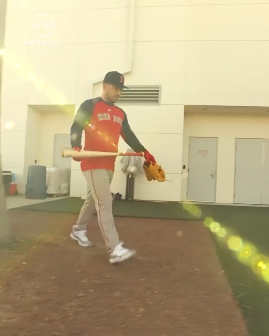 Bregman looks so good in red