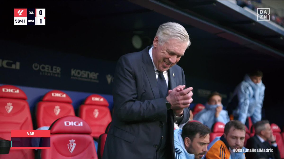 La reacción de Carlo Ancelotti cuando Munuera Montero señaló el penalti de Camavinga a Budimir #LALIGAenDAZN ⚽️