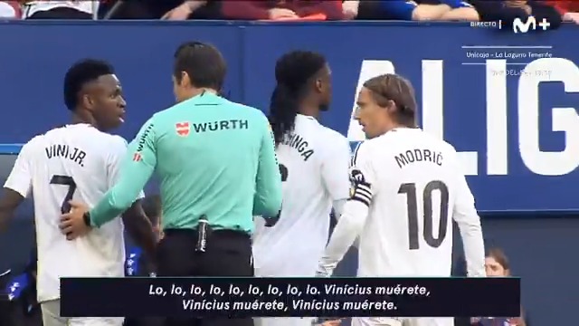"Vinicius muérete". Los cánticos de un sector de El Sadar. #DeportePlus