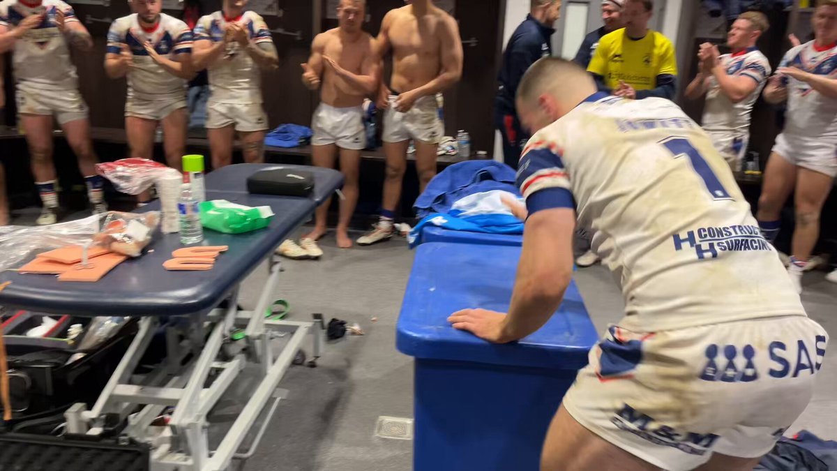 Round 1️⃣ Win 1️⃣ Take it away boys!! #UpTheTrin