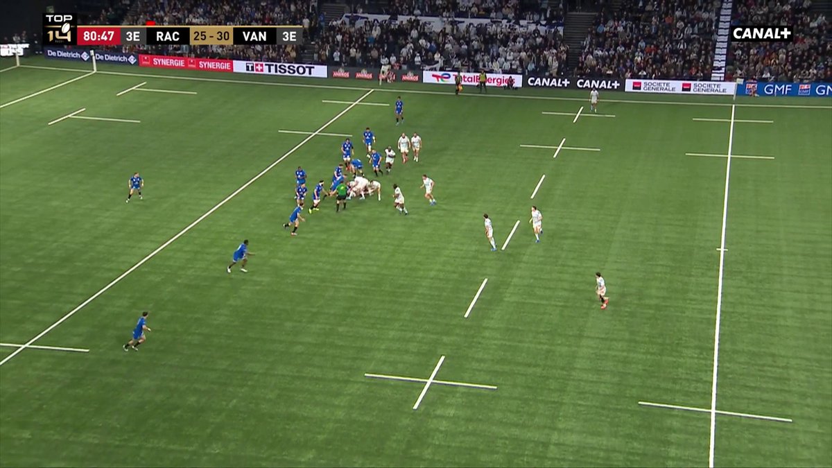 L'EXPLOIT DE VANNES 🔥 Magnifique les scènes de joie des Bretons qui contrastent forcément avec la déception des joueurs du Racing pour qui rien ne va ! Rugby Club Vannes 🤩 #R92RCV | #TOP14