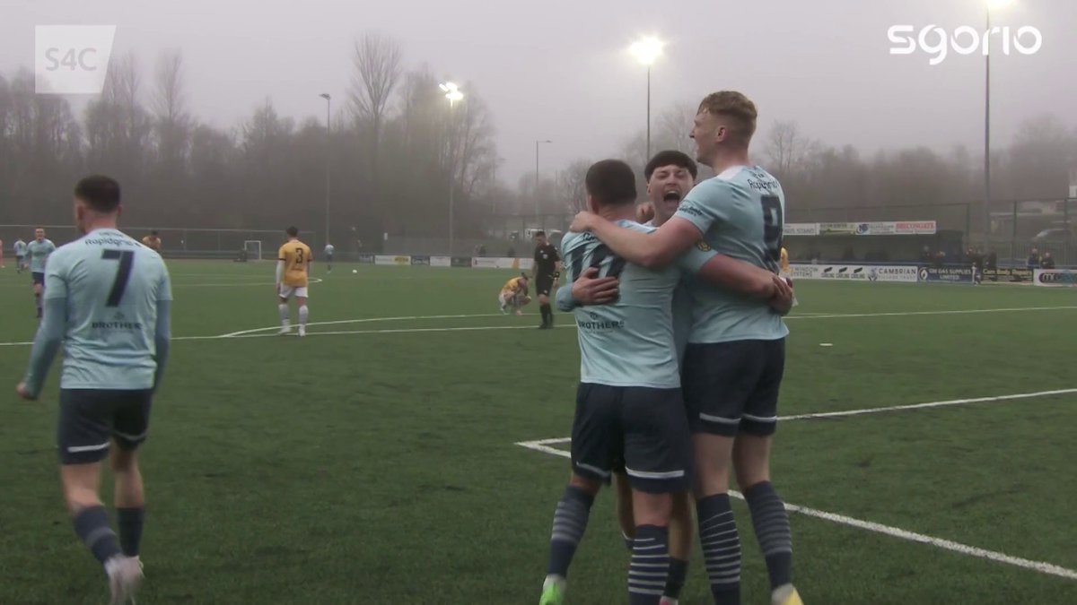Calum Bateman yn selio'r fuddugoliaeth 💪🏻 Cambrian United FC in dreamland as Calum Bateman heads home to make it three!